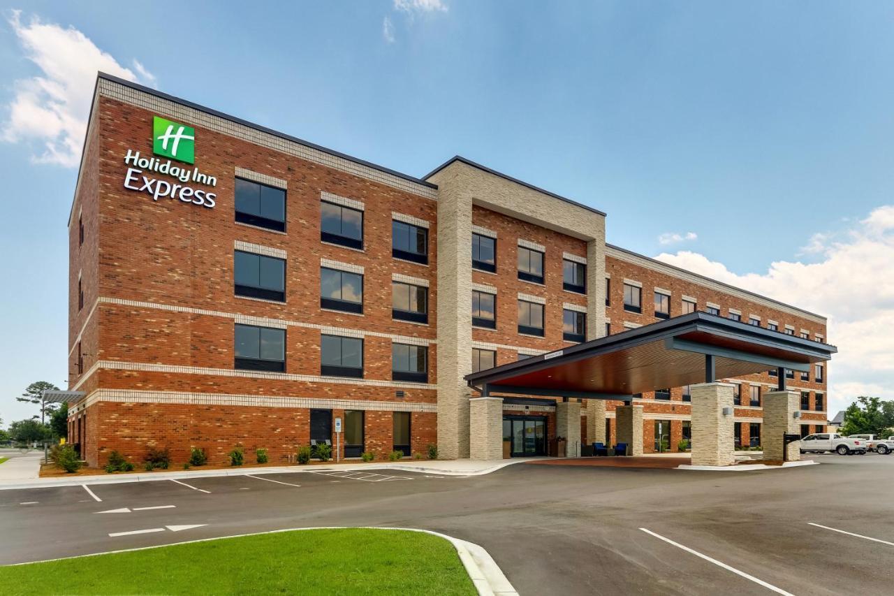 Holiday Inn Express - Wilmington - Porters Neck By Ihg Exterior foto