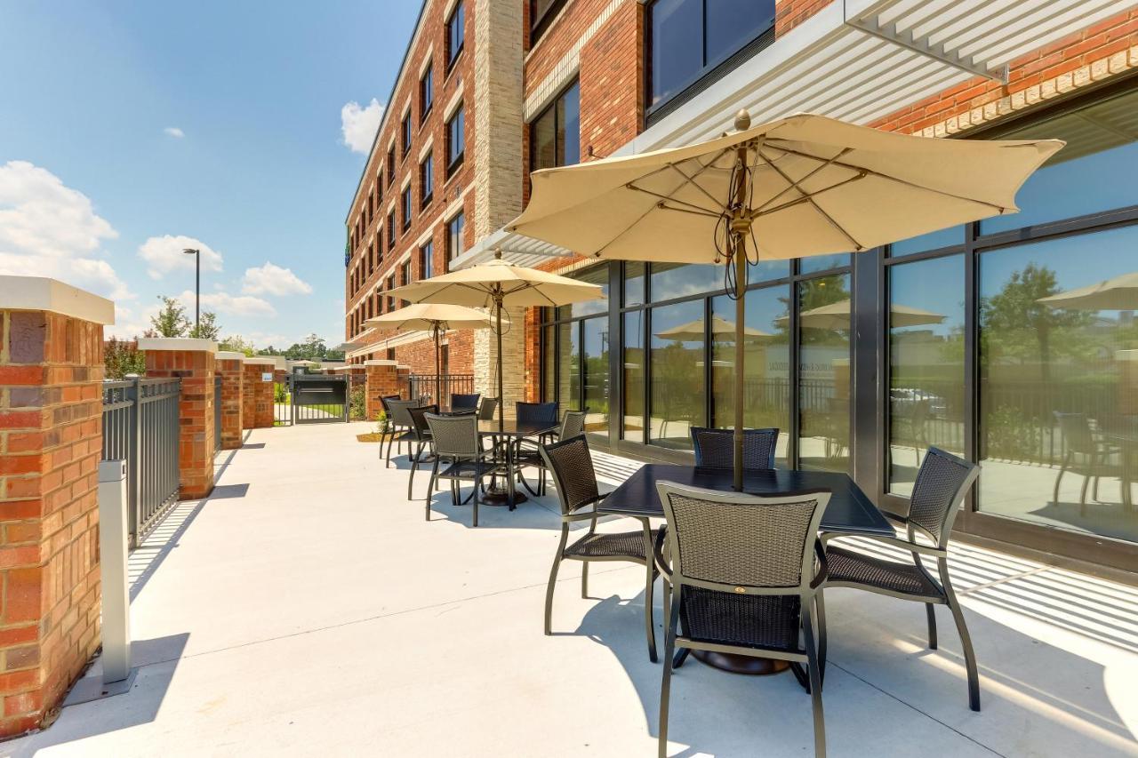 Holiday Inn Express - Wilmington - Porters Neck By Ihg Exterior foto