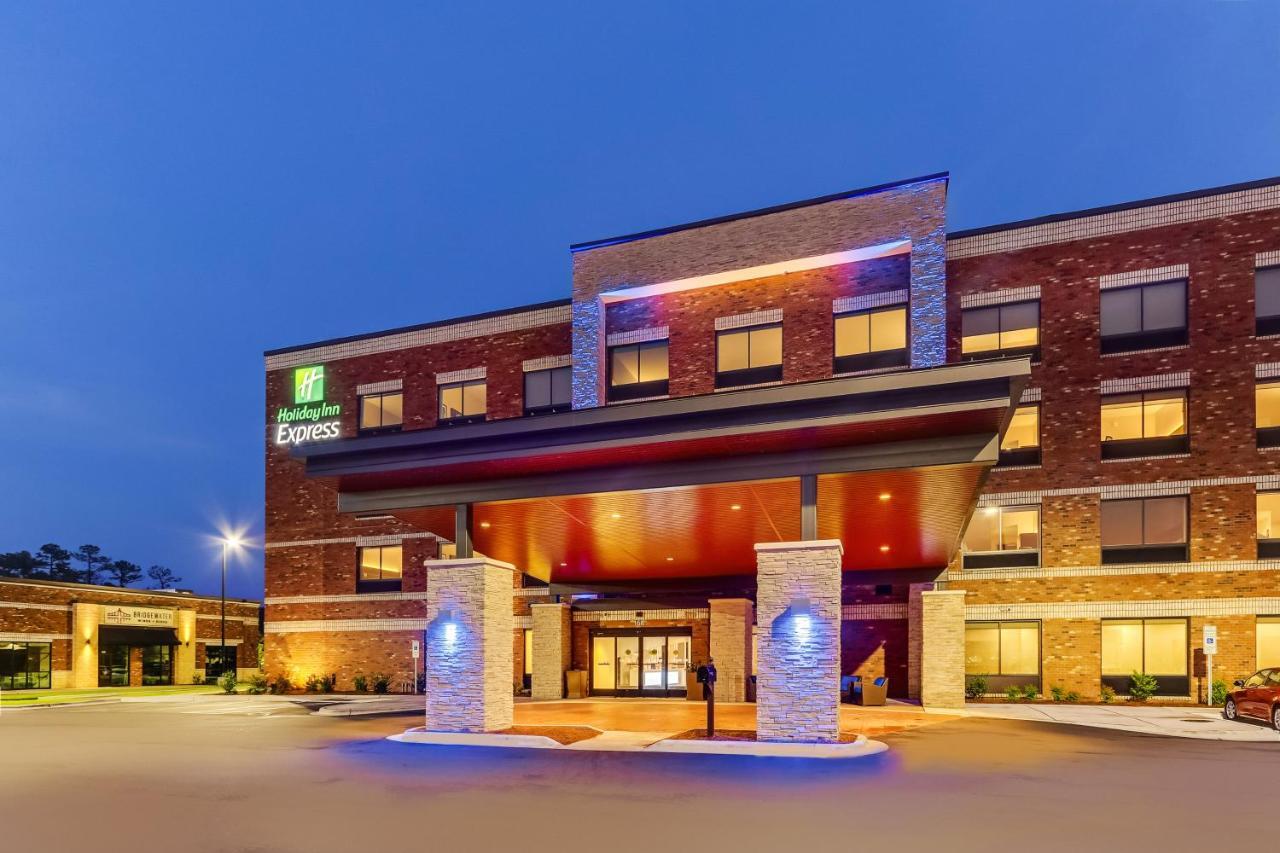 Holiday Inn Express - Wilmington - Porters Neck By Ihg Exterior foto