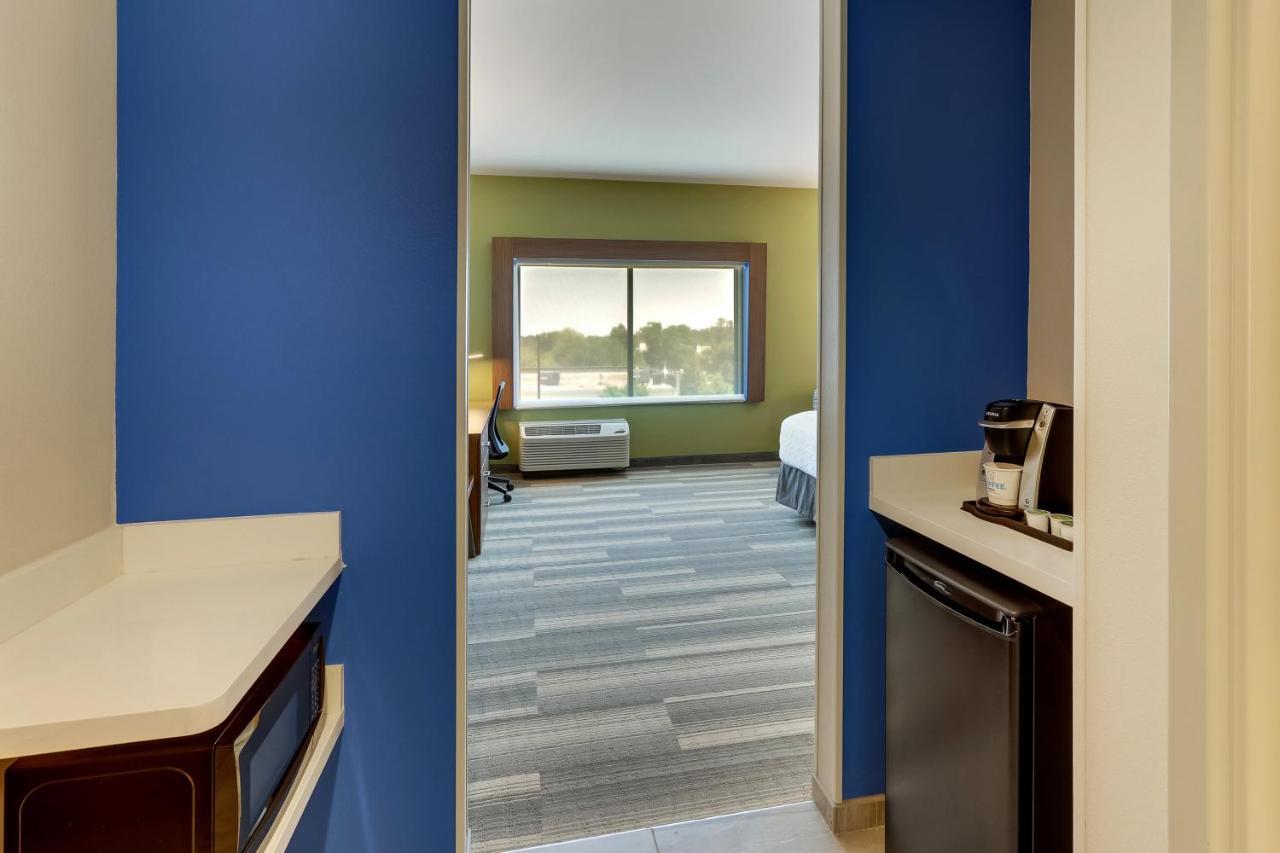Holiday Inn Express - Wilmington - Porters Neck By Ihg Exterior foto