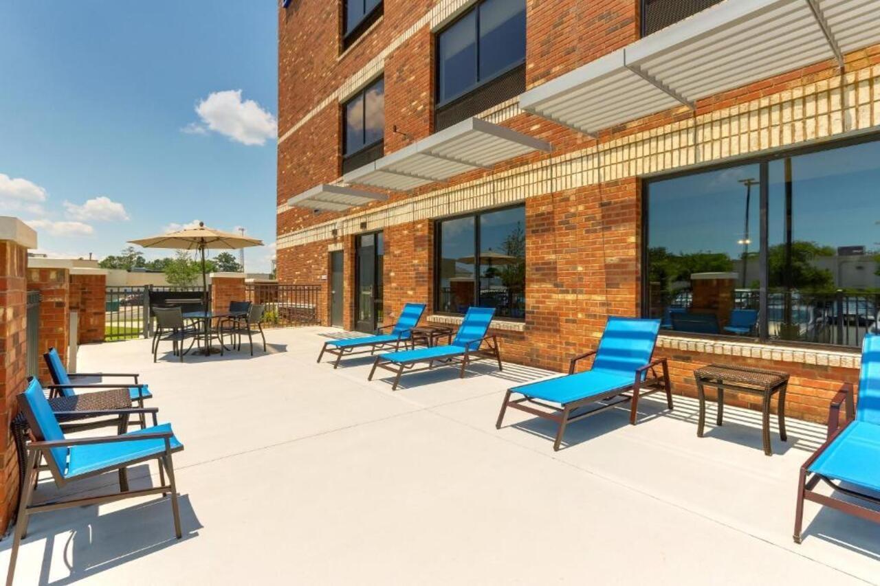 Holiday Inn Express - Wilmington - Porters Neck By Ihg Exterior foto